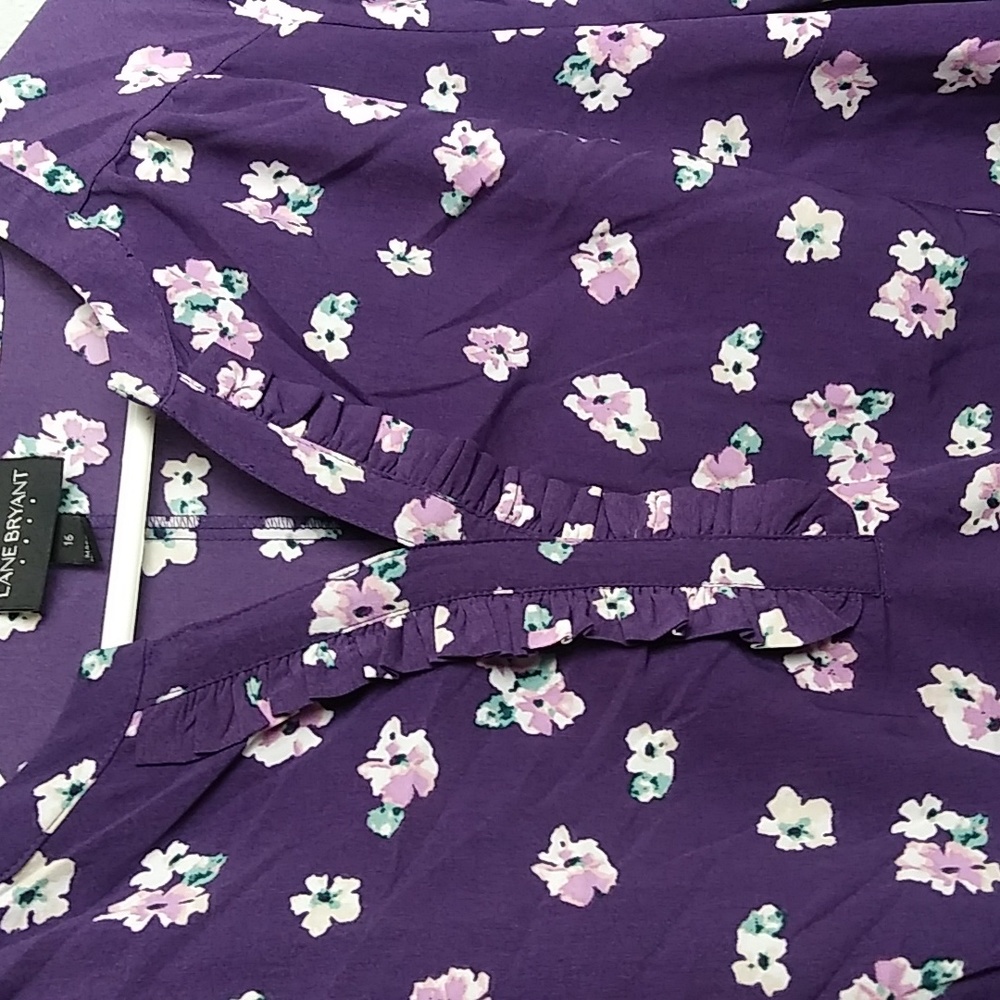 Lane Bryant 16 Blouse Purple Floral Ruffled V Notch- Tab Sleeve - Picture 8 of 14